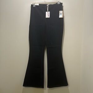 Women Dark Denim Flare Jeans Size: 31